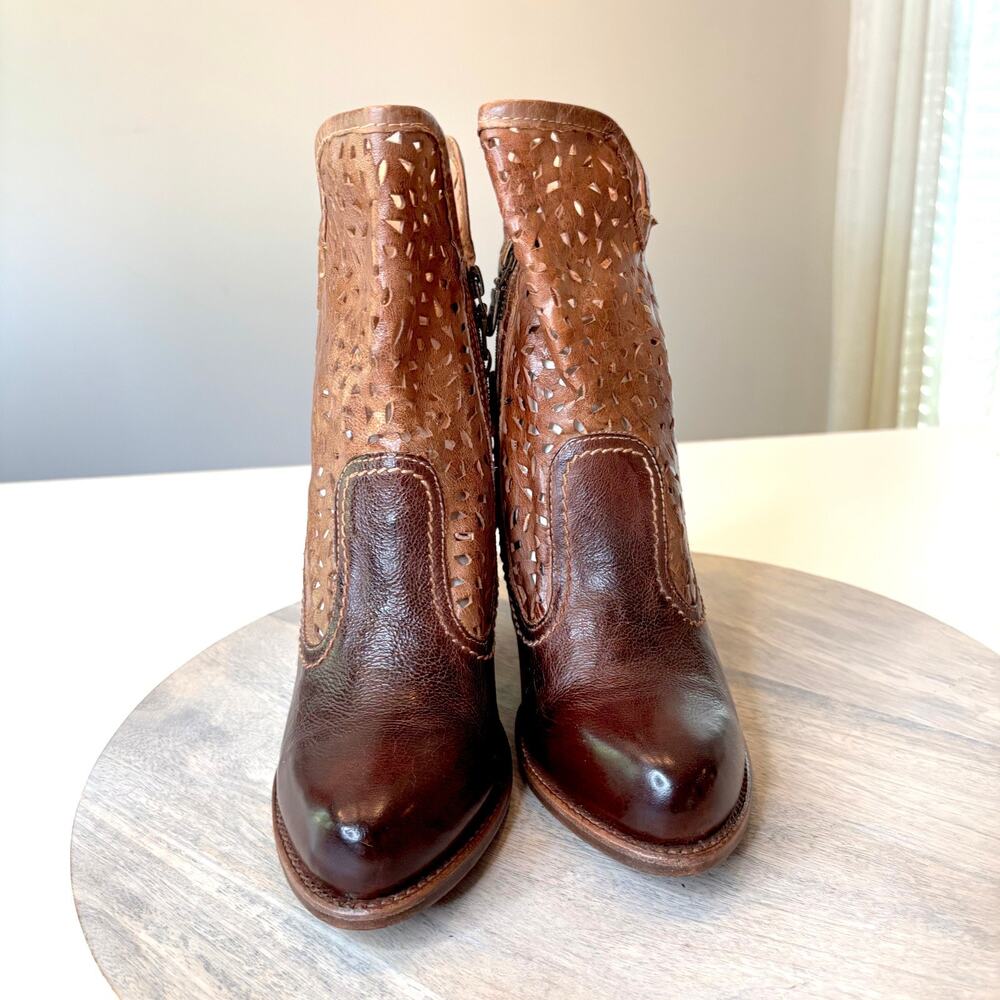 Bed Stu Perforated Leather Ankle Boots Laser Cut Stacked Heel Rustic Women's 8.5 - Picture 5 of 13